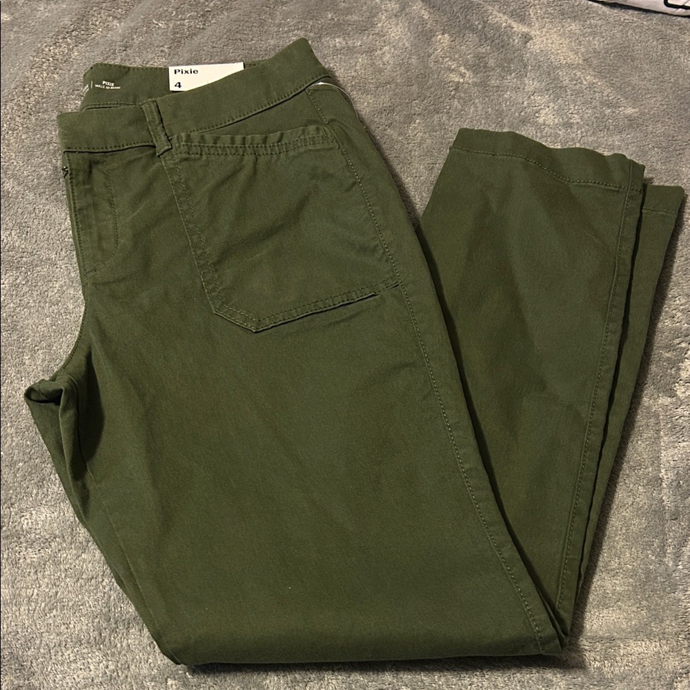 Old Navy Women's Ankle & Cropped Jeans - Olive Green